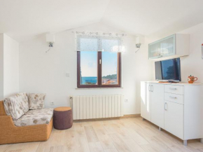 Apartment Bellevue-1 by Interhome
